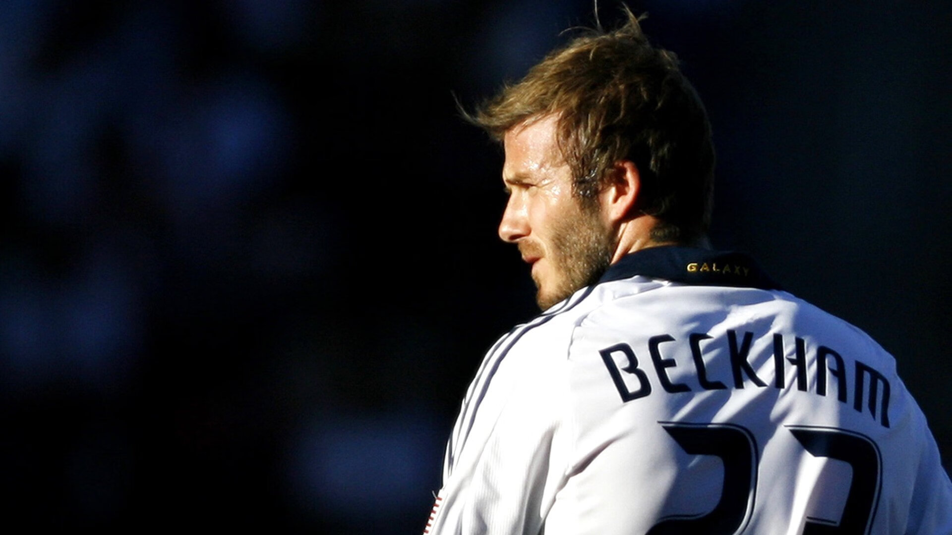 九游体育网址-塞内加尔队后卫佩雷斯在巴黎奥运会上表现出色,塞内加尔中后卫